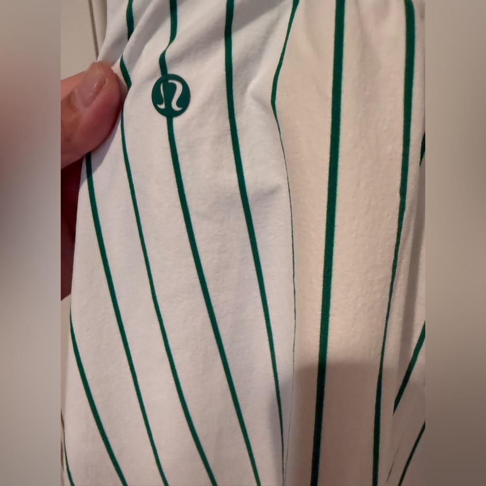 *sold* NWT Lululemon Stretch Woven Ruffle-Waist Midi Skirt White  M - Picture 4 of 9
